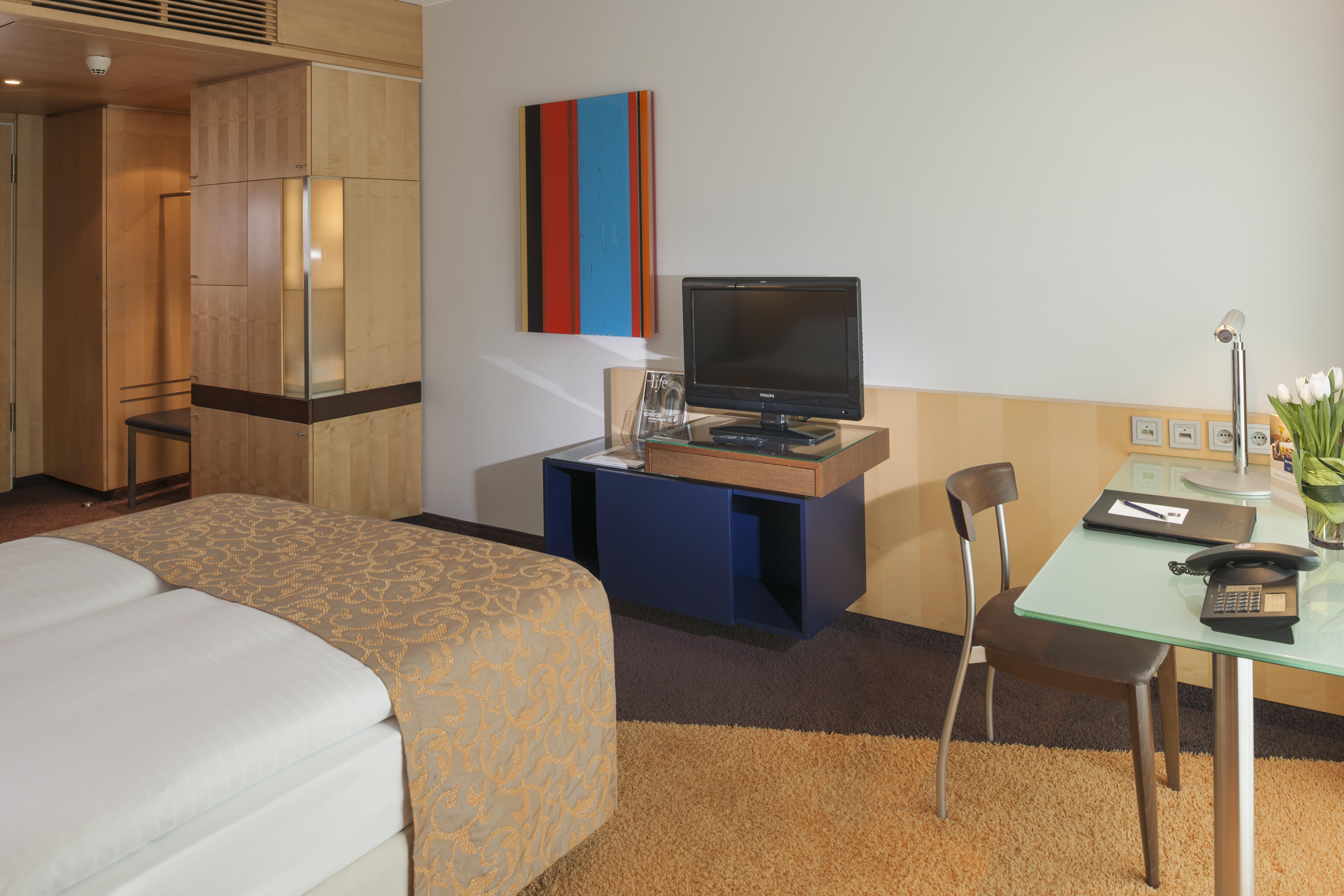 Dorint An Der Messe Koeln Hotel Екстериор снимка