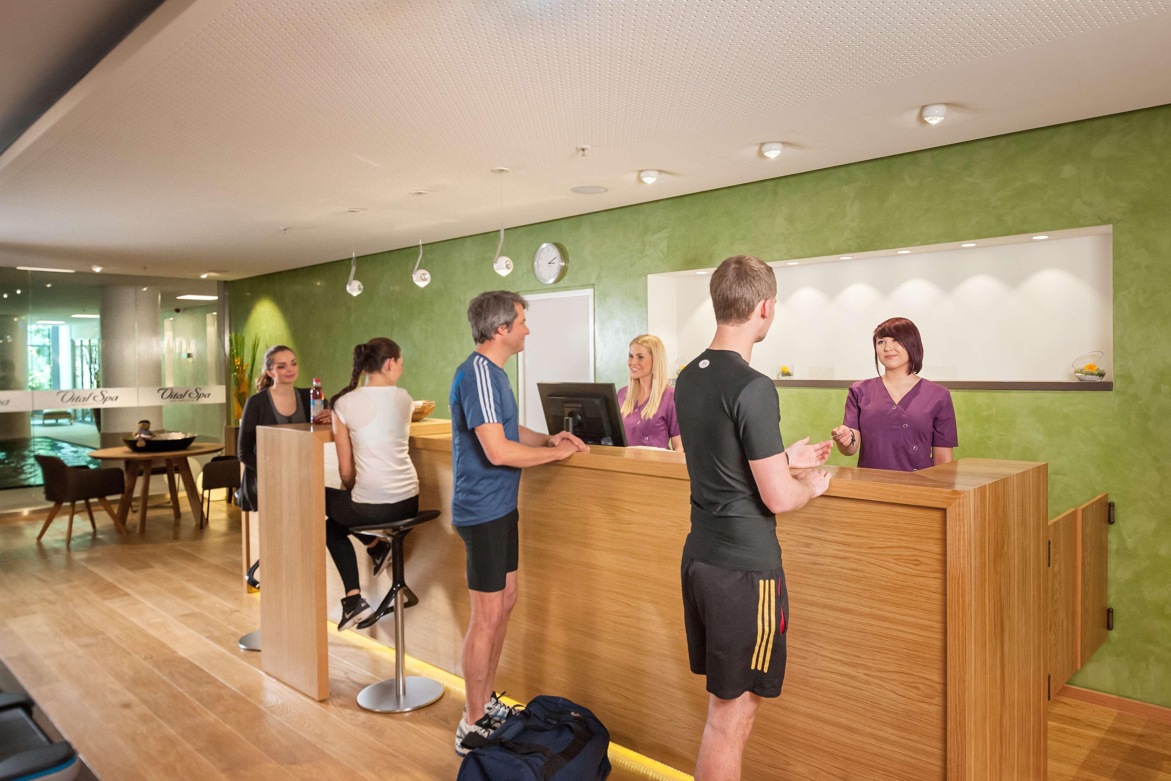 Dorint An Der Messe Koeln Hotel Екстериор снимка