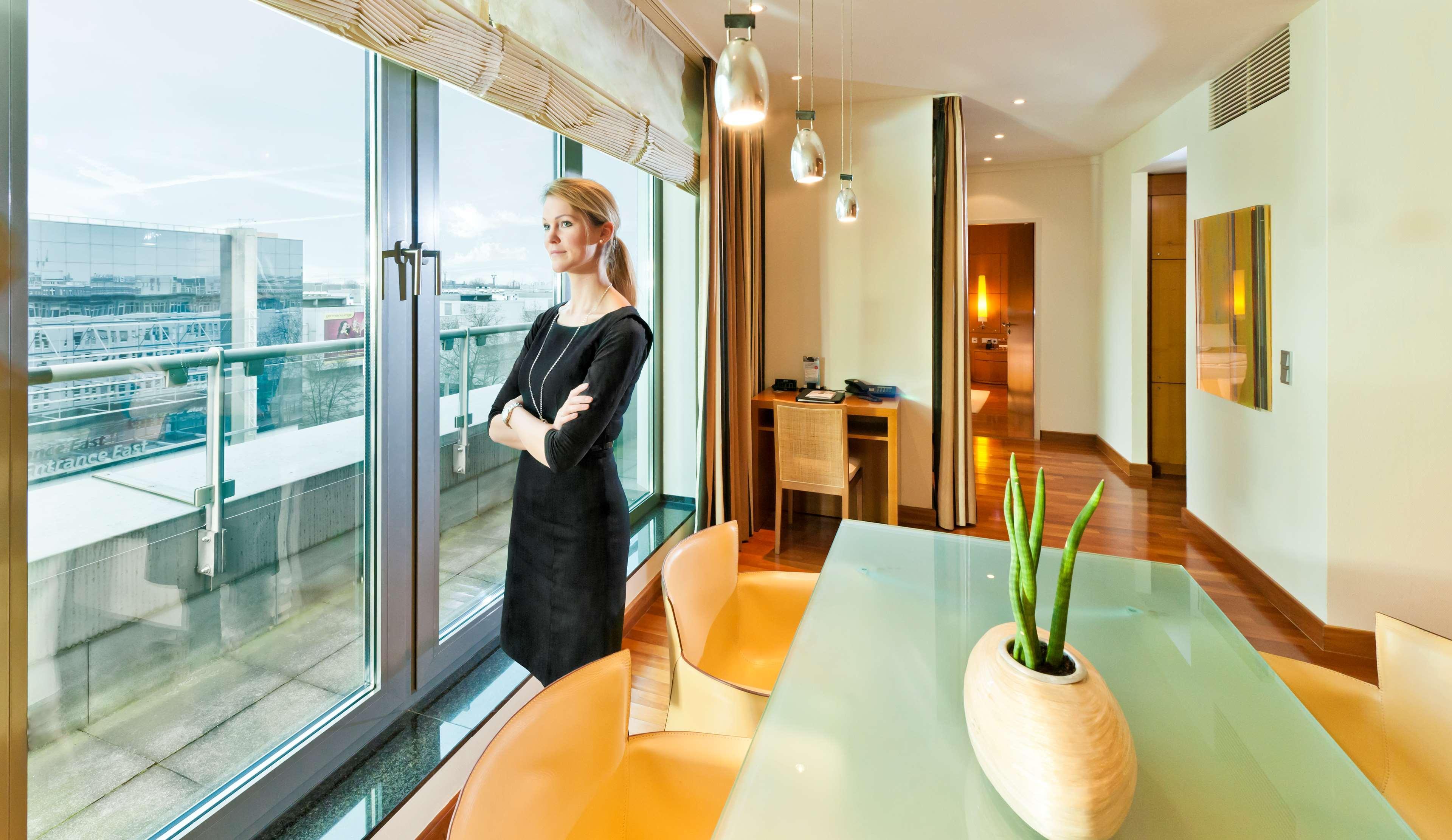 Dorint An Der Messe Koeln Hotel Екстериор снимка