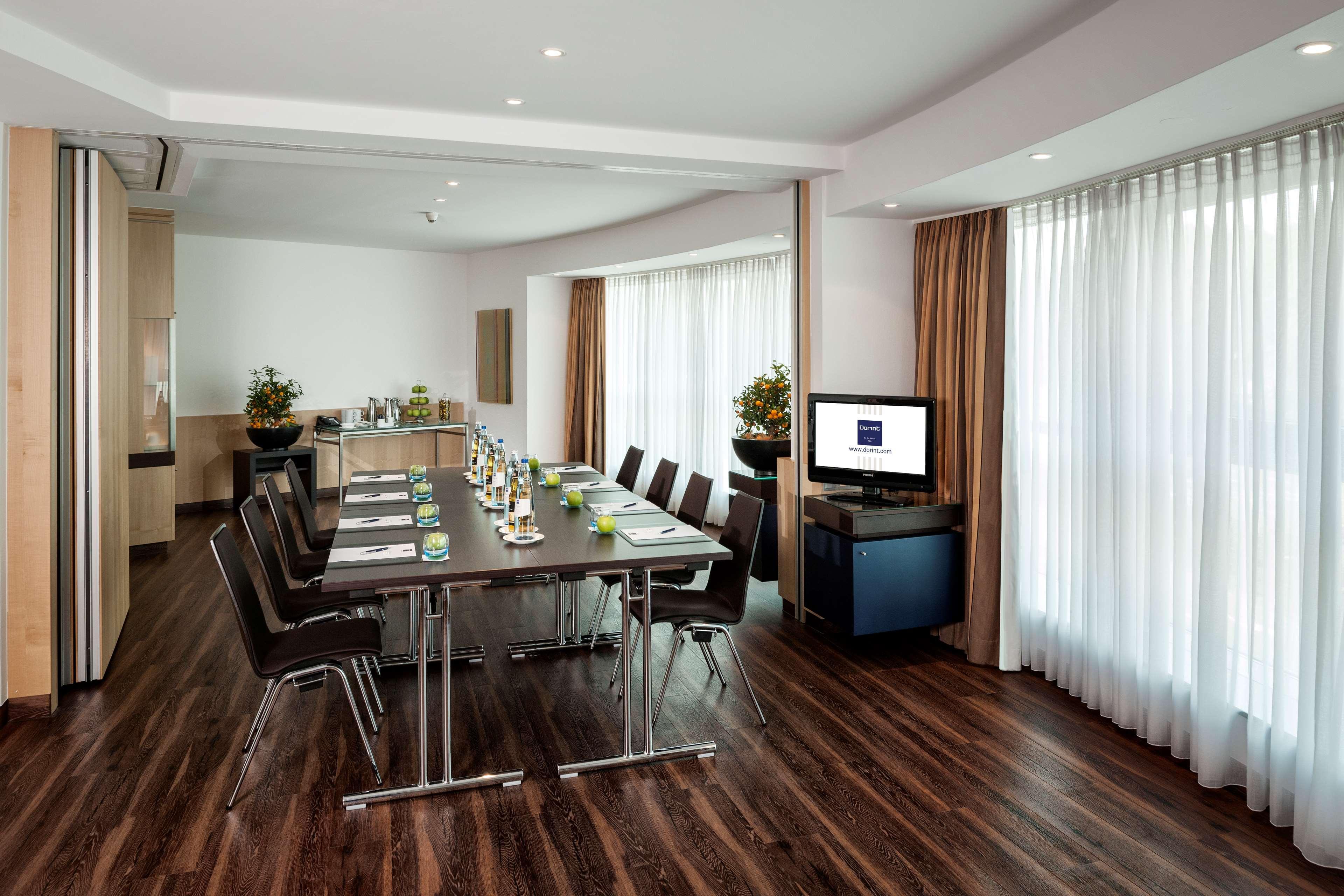 Dorint An Der Messe Koeln Hotel Екстериор снимка
