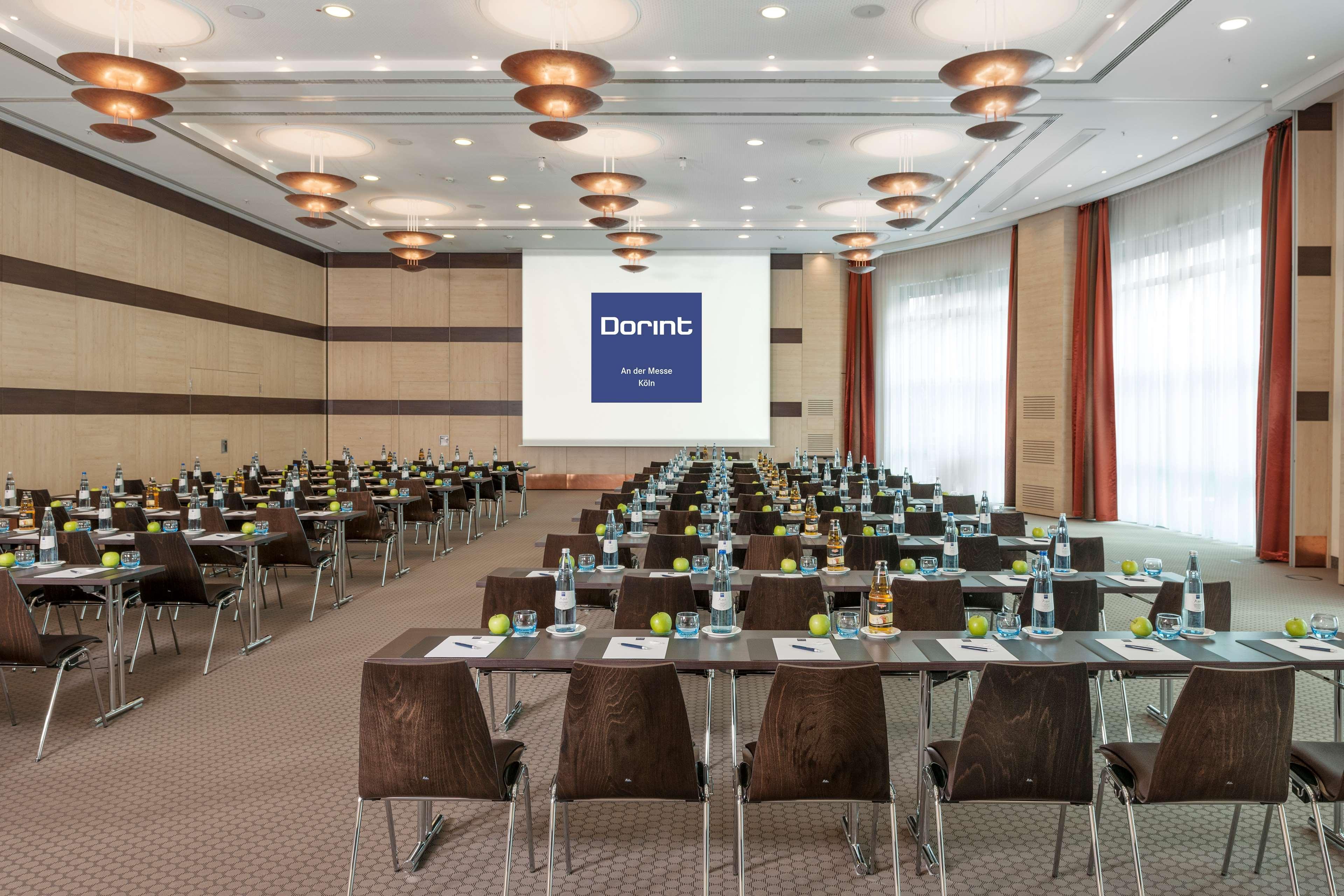 Dorint An Der Messe Koeln Hotel Екстериор снимка